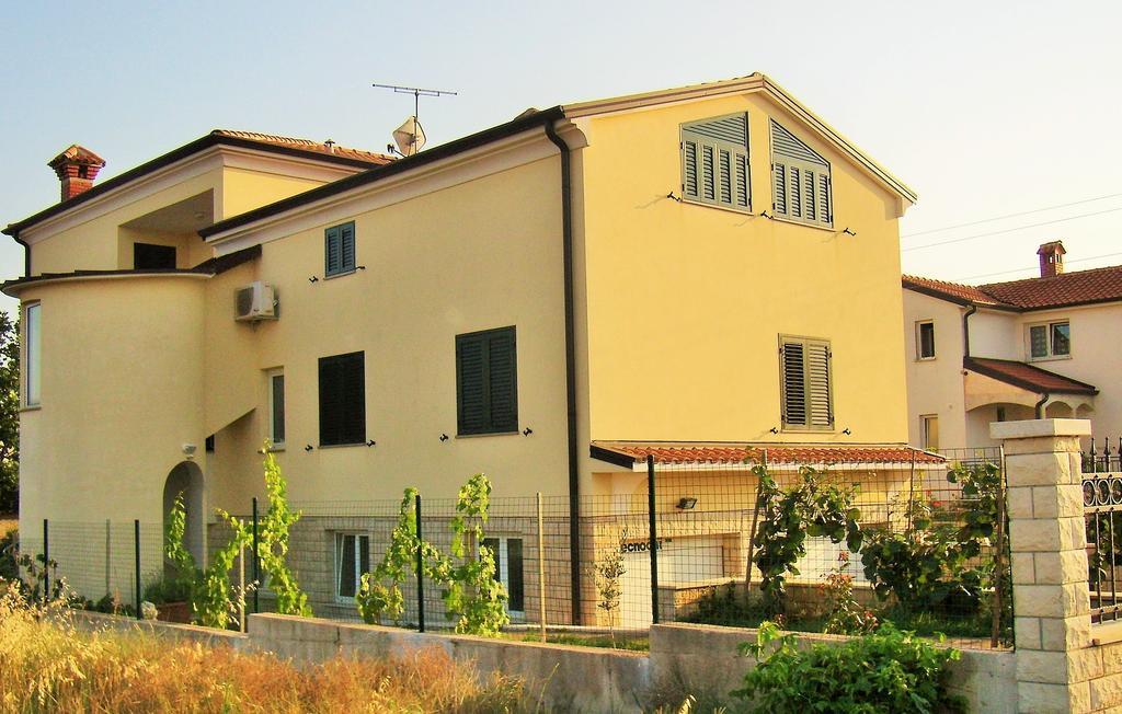 Apartments Sv. Pelegrin Umag Exterior photo