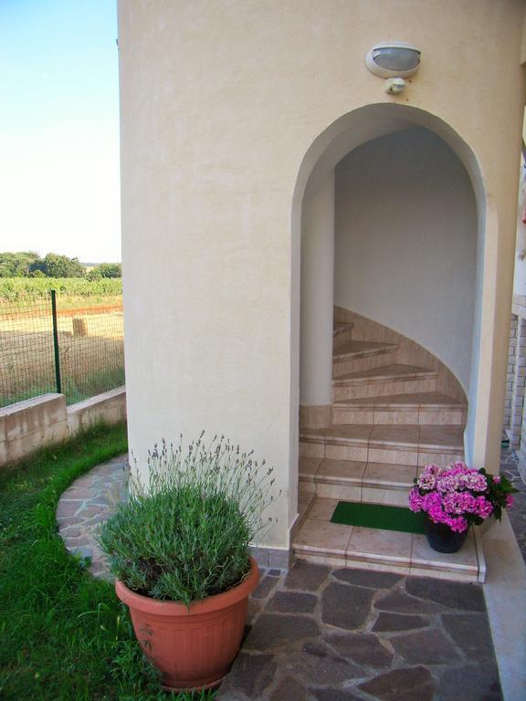 Apartments Sv. Pelegrin Umag Exterior photo